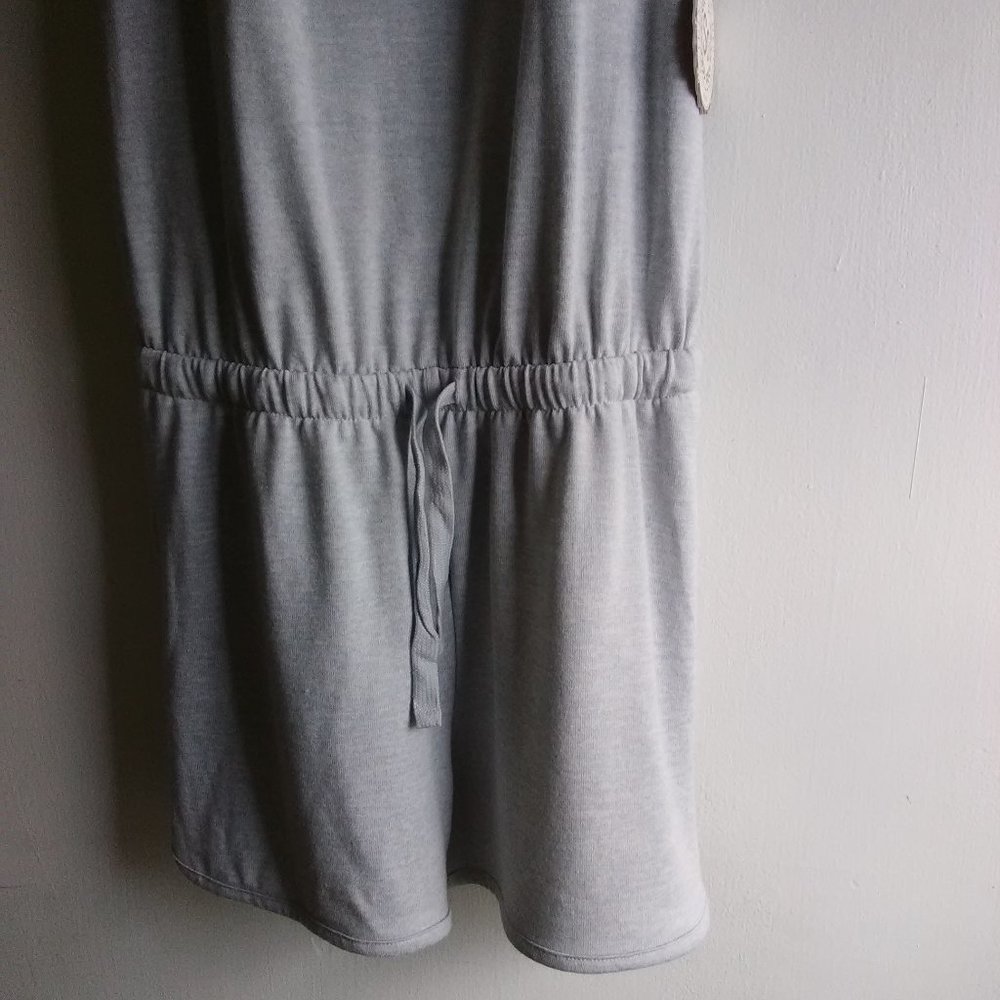Romper - Picture 2 of 3